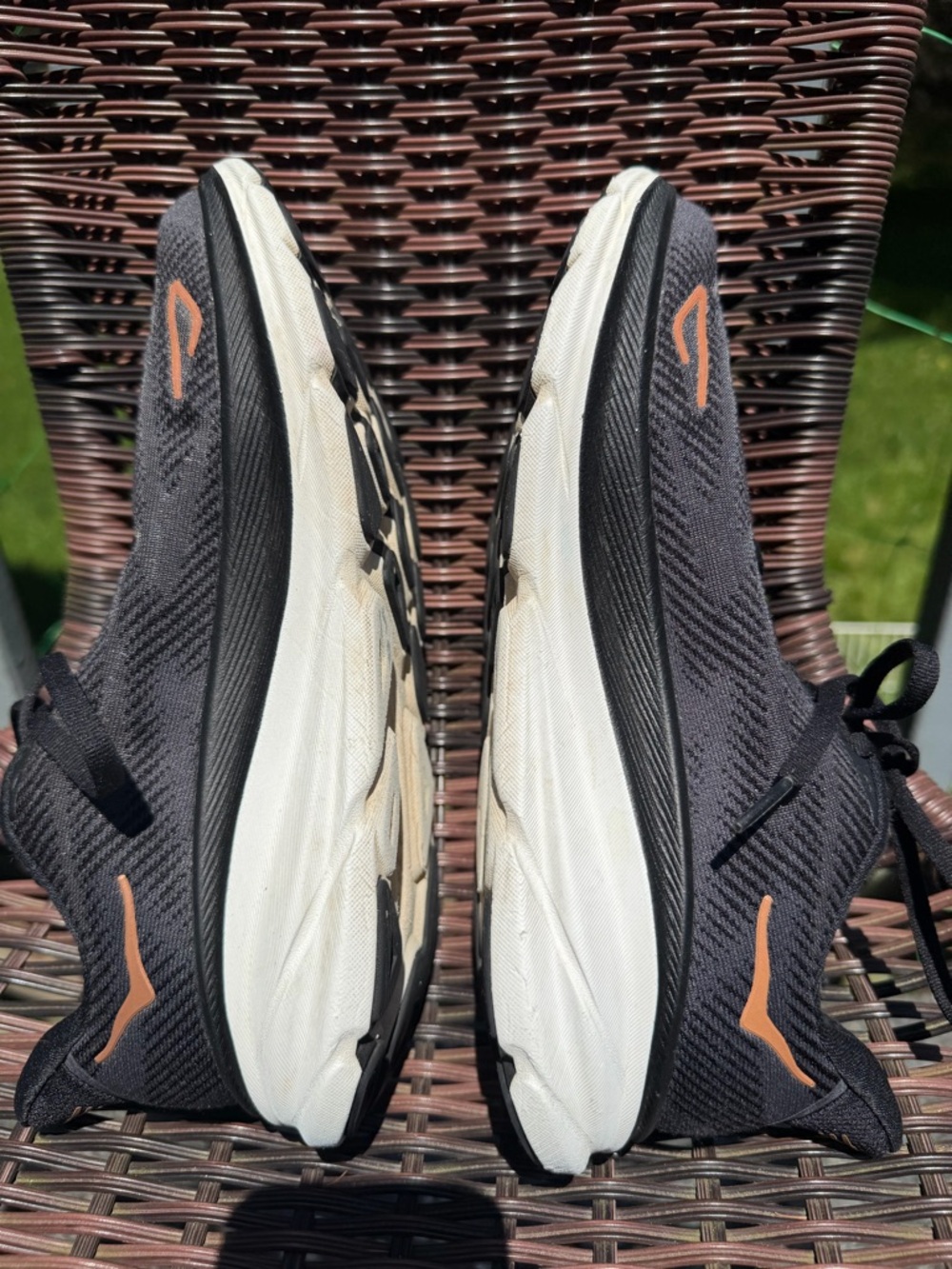 Hoka One One Clifton 9 Women’s Running Gym Training Shoes Black Gold - Size 7.5 - Picture 6 of 9